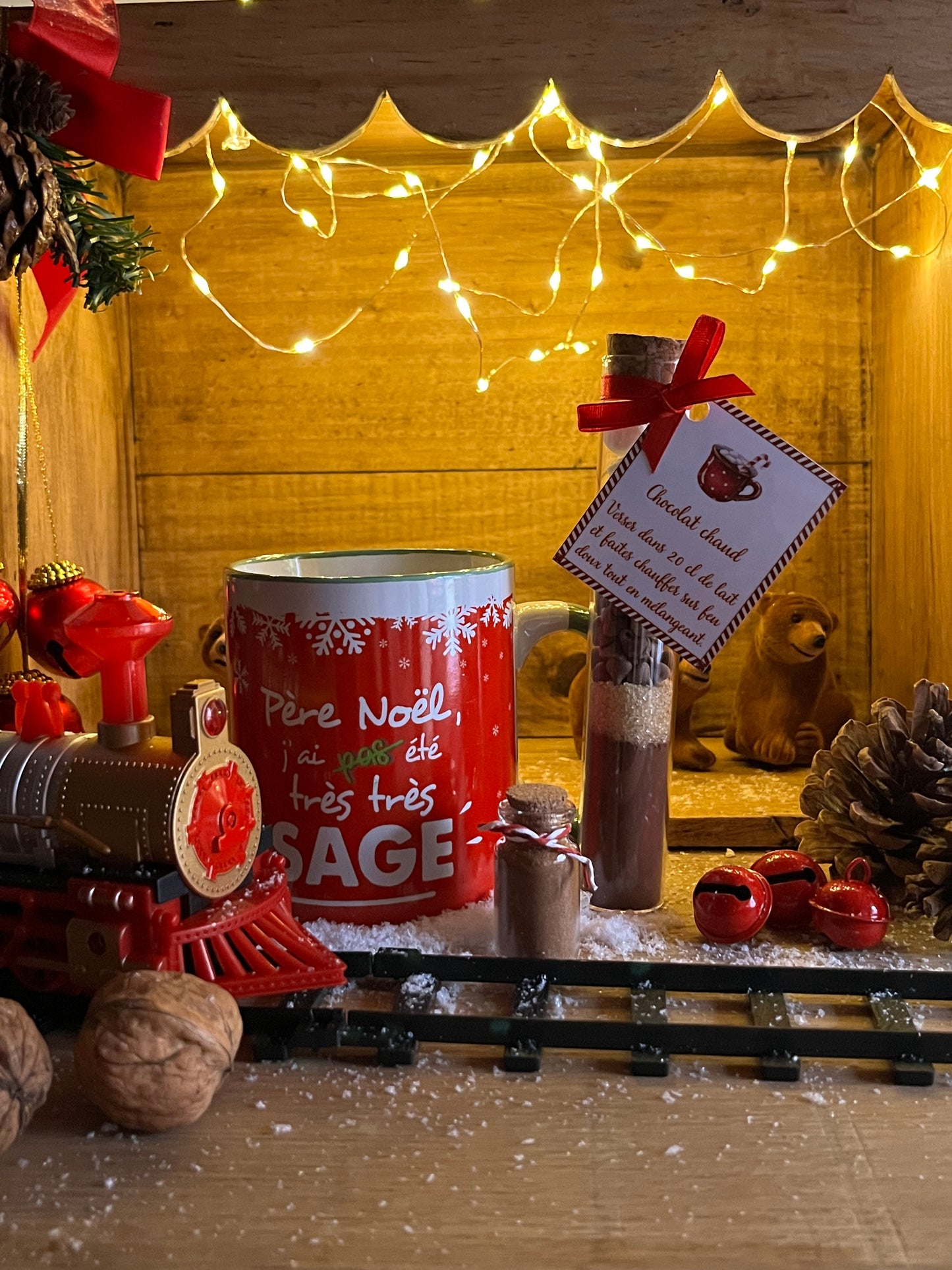 MUG HUMORISTIQUE AVEC FIOLE POUR PREPARATION DE CHOCOLAT CHAUD